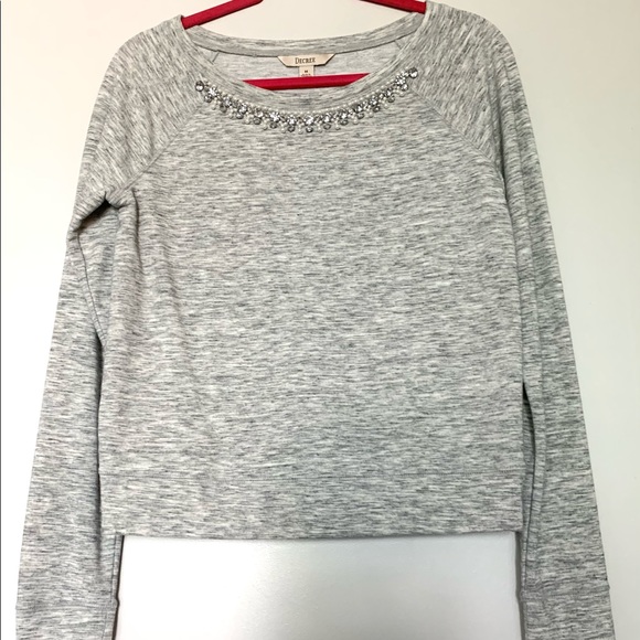 Sweaters - Gray rhinestone/pearl collar sweater